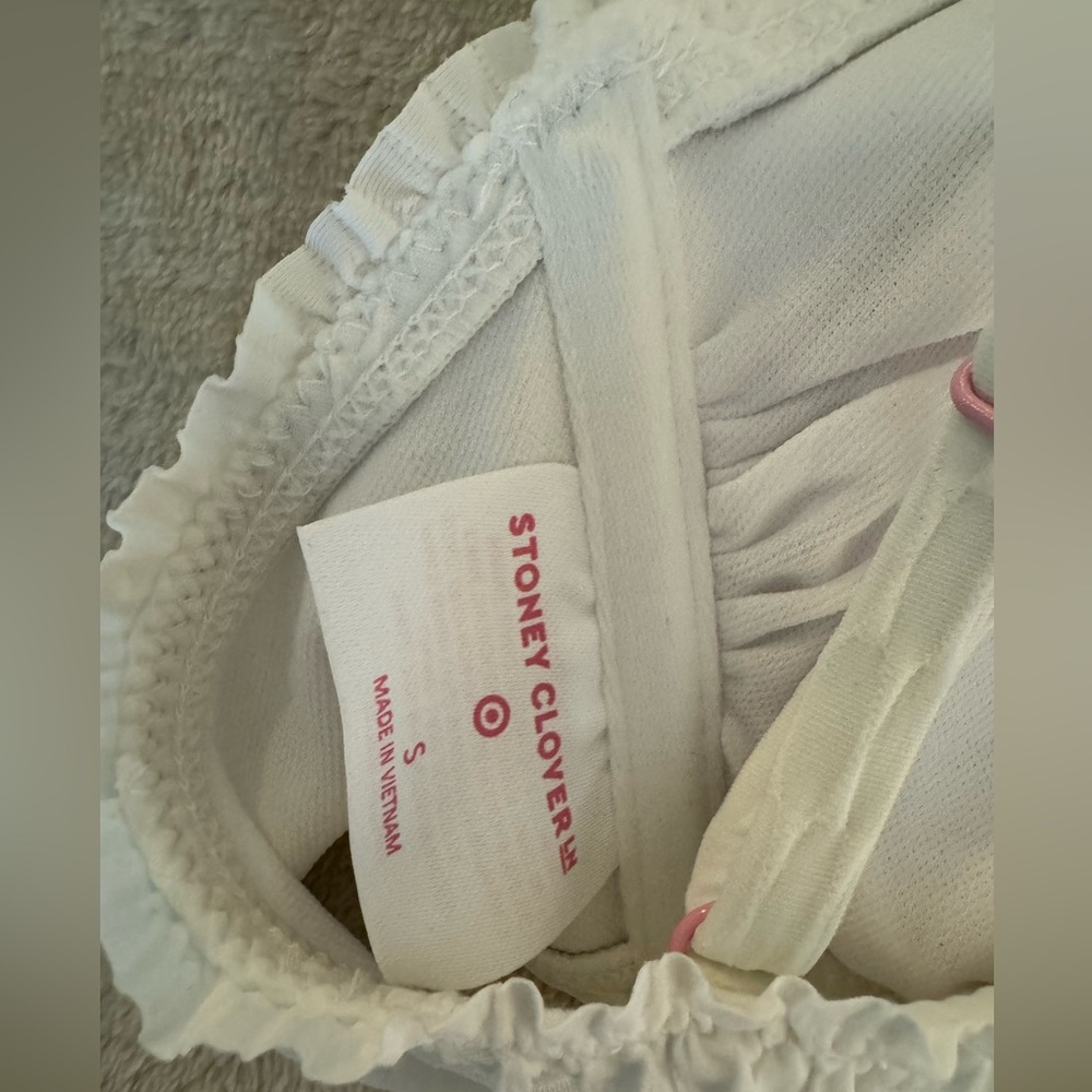 White Textured Ruffle Bikini - Picture 3 of 8